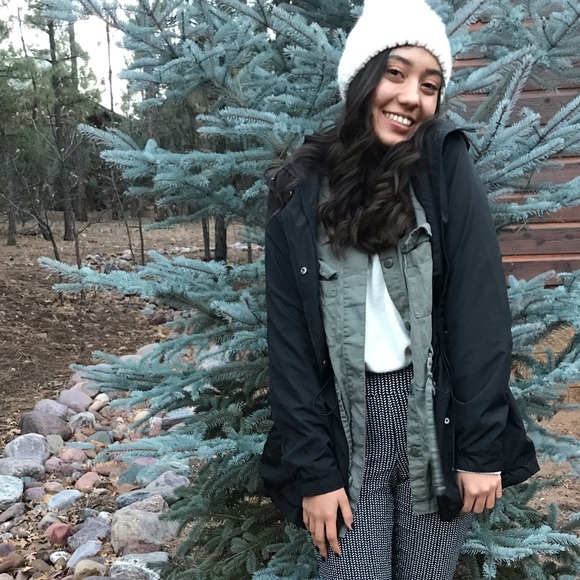 Meet your Posher, Maggie - Picture 2 of 2